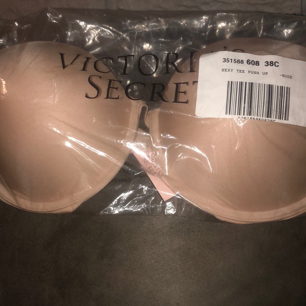 New 38c Victoria Secret push up strap bra